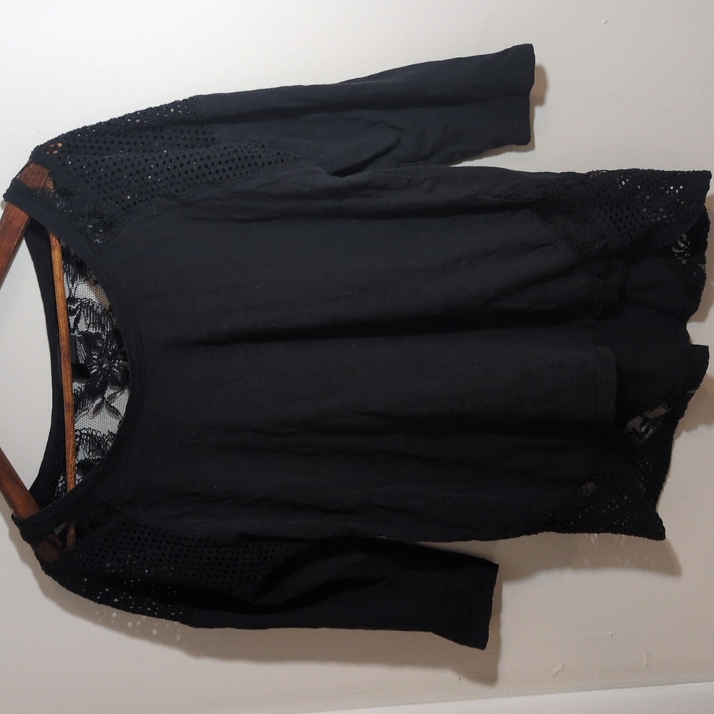 DKNY top